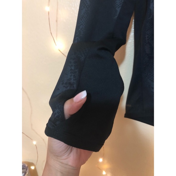 🖤SOLD🖤Nike thermafit snake skin hoodie - Picture 4 of 6